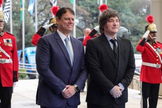 Milei y Bolsonaro: ¿Quién realmente lidera la derecha en América?