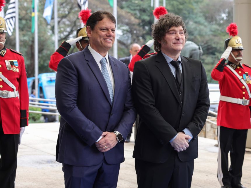Milei y Bolsonaro: ¿Quién realmente lidera la derecha en América?