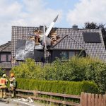 Tragedia en Alemania: Avioneta se estrella en casa, piloto fallecido