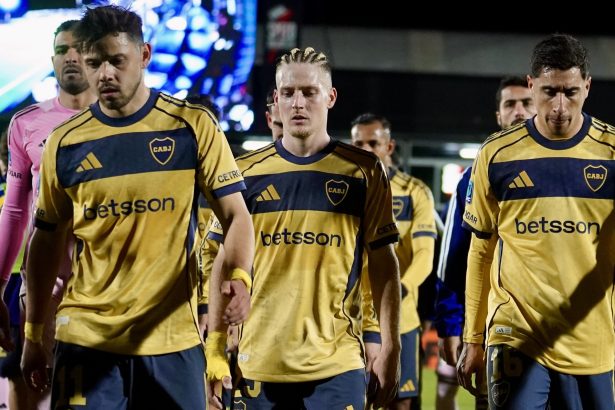 Riestra brilla con golazo y sorprende al Boca de Arruabarrena