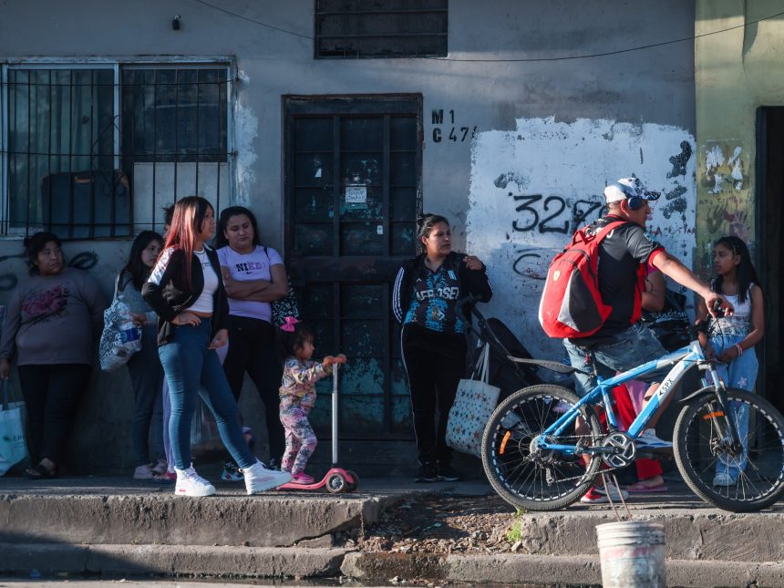 UBA: Casi el 50% de los jóvenes argentinos enfrenta vulnerabilidad