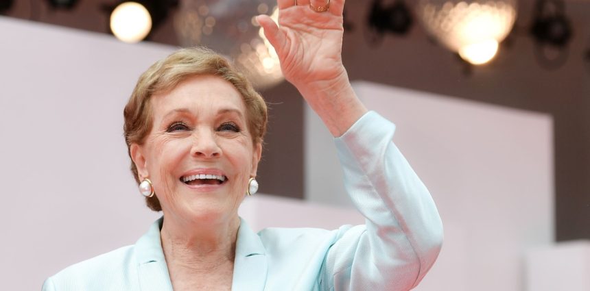 Julie Andrews: La historia en primera persona de sus icónicos personajes