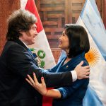 Milei en Perú: Celebrando la asunción de Keiko Fujimori y sus lazos