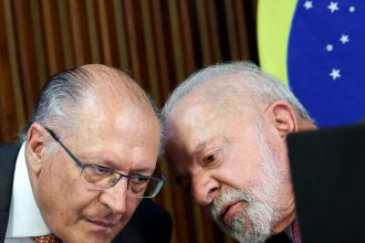 Vicepresidente de Brasil responde a Milei: ‘Sus insultos dañan a Argentina