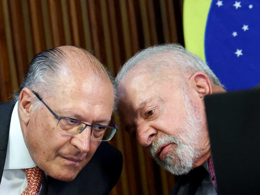 Vicepresidente de Brasil responde a Milei: ‘Sus insultos dañan a Argentina