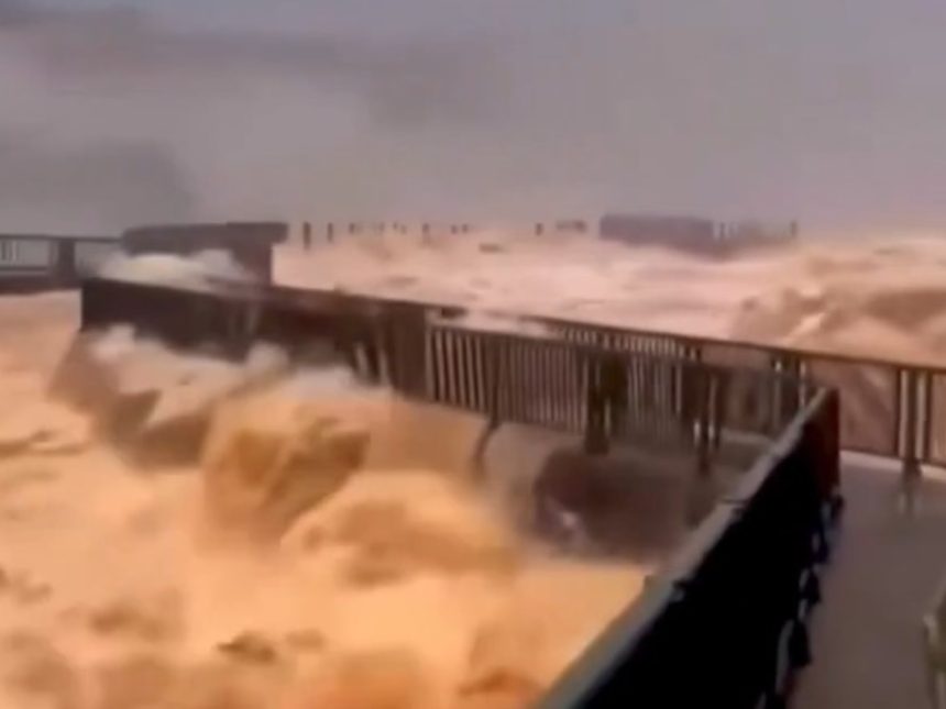 Cataratas del Iguazú: Crecida histórica y alerta de tormentas