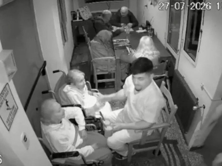 Impactante: Cuidador agrediendo a ancianas en geriátrico captado por cámara