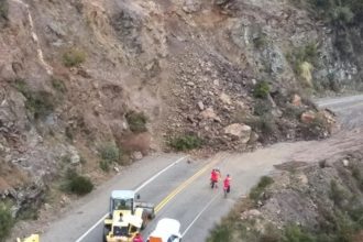 ¡Alerta Vacaciones! Derrumbe en Ruta 40 interrumpe Siete Lagos