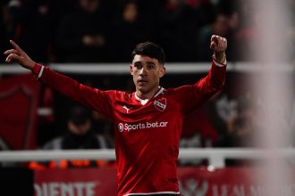 Independiente brilla con volea de Montiel y mantiene puntaje perfecto