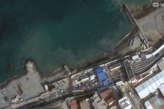 Las impresionantes fotos satelitales del masivo ingreso de inmigrantes marroquíes a Ceuta