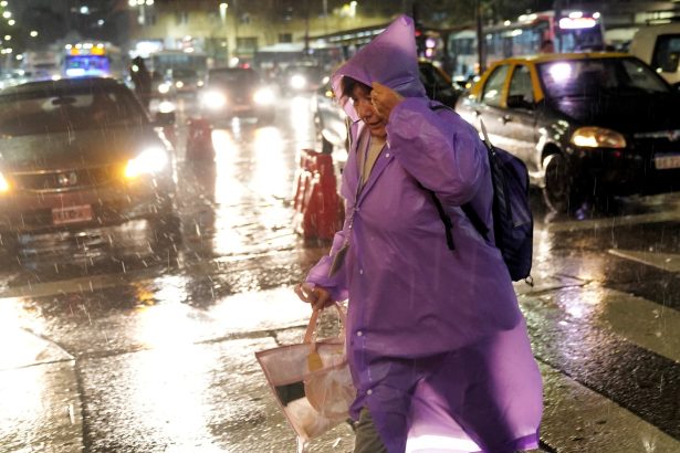 Las imágenes más impactantes del violento temporal que cayó sobre la Ciudad y el conurbano bonaerense