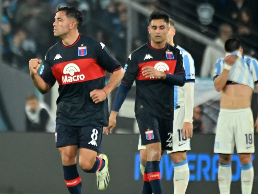 Tigre fue implacable en Avellaneda y dejó a Racing en llamas: los hinchas insultaron a Diego Milito