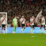 River perdió con Rosario Central: histórica quinta derrota seguida y explosión de bronca de los hinchas en el Monumental