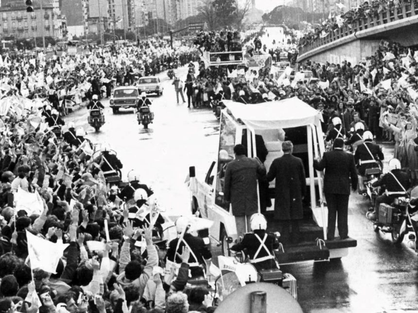 Las dos únicas visitas de un Papa a la Argentina: 1982 y 1987
