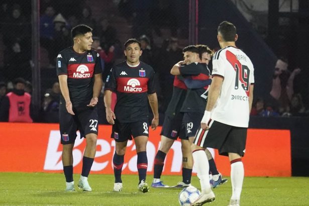 River y otro golpe histórico: perdió con polémica contra Tigre y sigue sin sumar puntos ni meter goles en el Clausura
