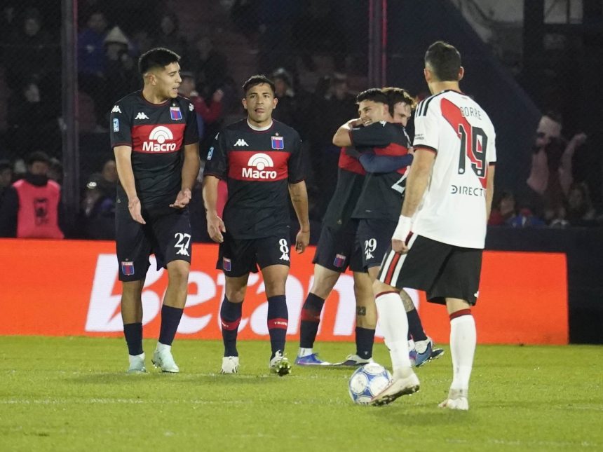 River y otro golpe histórico: perdió con polémica contra Tigre y sigue sin sumar puntos ni meter goles en el Clausura