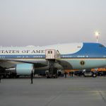 Un contenedor de comida, un avión señuelo y una amenaza de Irán: así fue la operación secreta para sacar a Donald Trump de Turquía