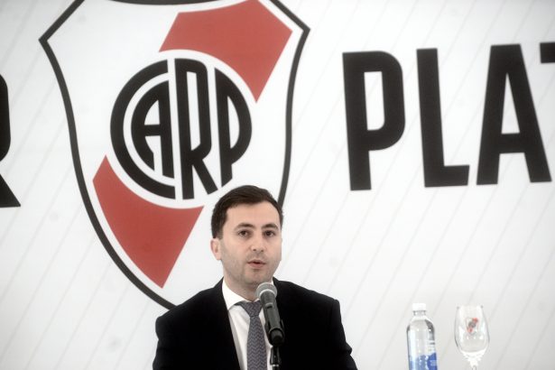 Stefano Di Carlo, presidente de River: «Fue un error de forma separar a los jugadores al predio de Cantilo»