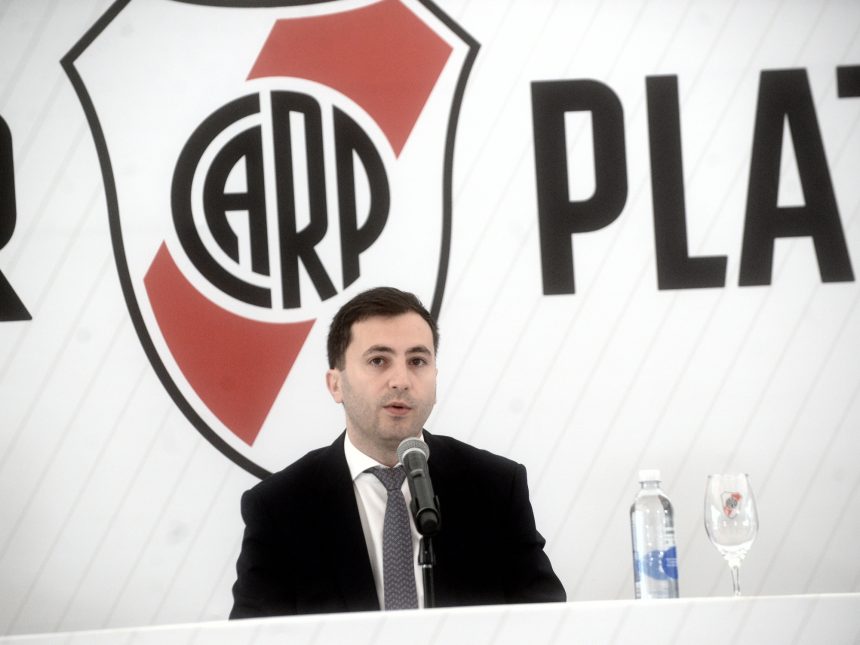 Stefano Di Carlo, presidente de River: «Fue un error de forma separar a los jugadores al predio de Cantilo»