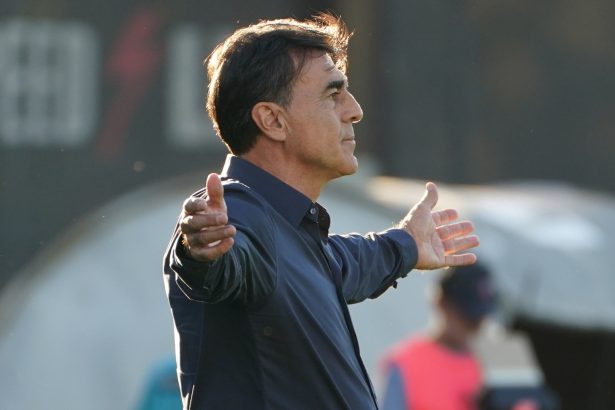 Independiente decidió echar a Gustavo Quinteros: la danza de nombres para sucederlo