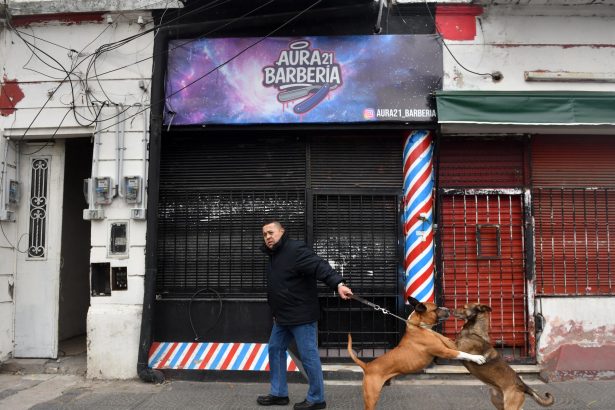 El vínculo de la víctima de 26 años con el adolescente de 15 que terminó con un crimen filmado en una barbería