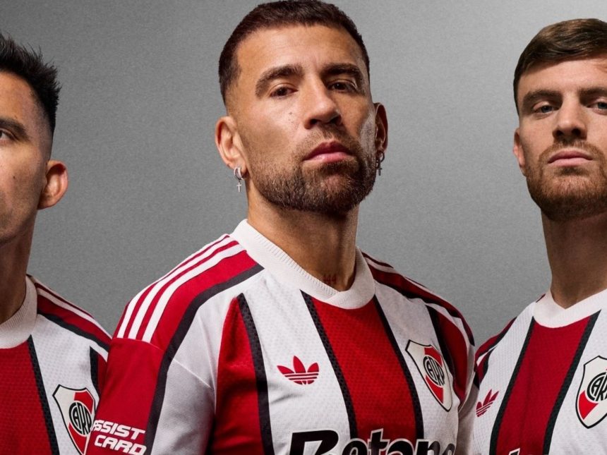River presentó su nueva camiseta alternativa: la estrena ante Argentinos Juniors para cambiar la racha