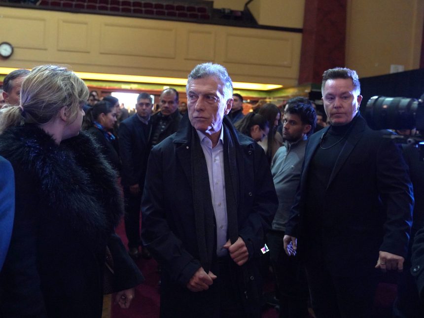 Las condiciones de Macri para pactar y la inversión del Gobierno para dividir al peronismo