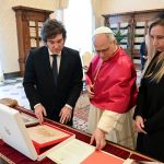 Con Karina Milei a la cabeza, el Gobierno comienza esta semana a organizar la visita del papa León XIV