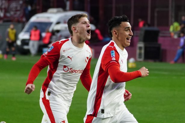 Tras la salida de Quinteros, Independiente le ganó a Lanús y espera al brasileño Viera acomodado en la Liga