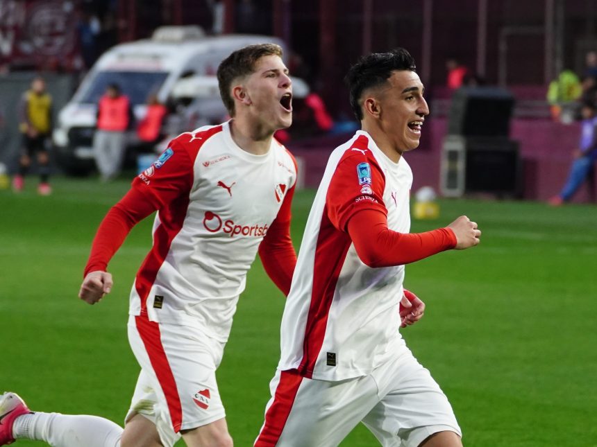 Tras la salida de Quinteros, Independiente le ganó a Lanús y espera al brasileño Viera acomodado en la Liga