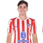 Julián Alvarez, de la ilusión a la resignación: ya posó como jugador del Atlético de Madrid tras frustrarse su pase al Barcelona