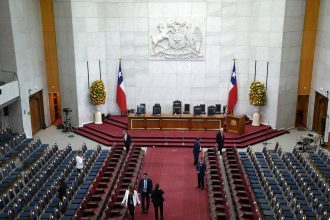 Allanaron el Congreso de Chile en una causa por fraude y sobornos