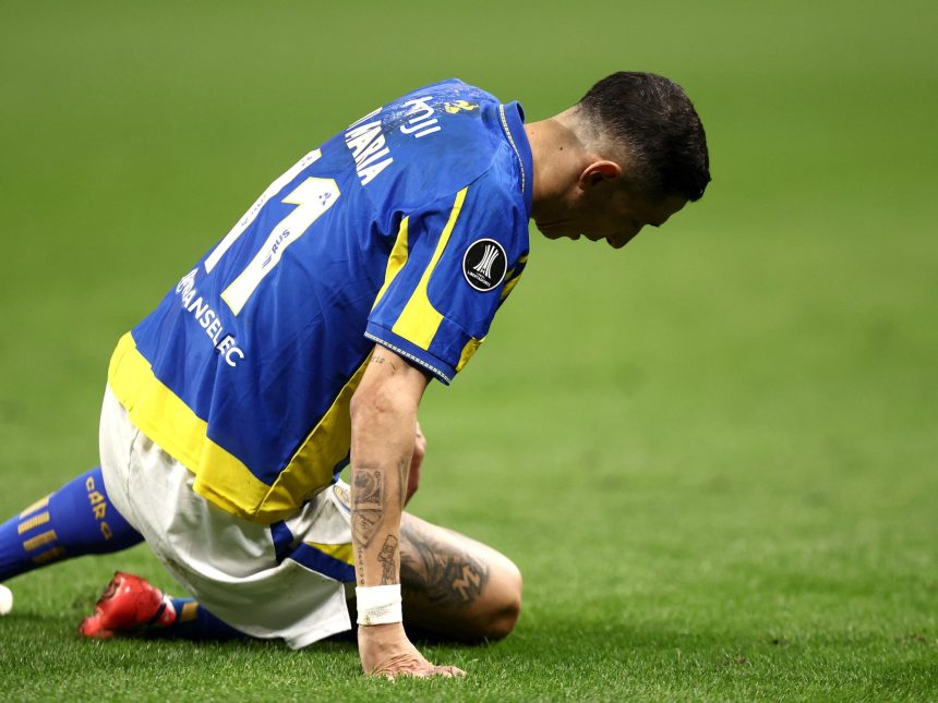 Rosario Central dejó escapar su chance ante Corinthians y se despidió de la Copa Libertadores con un sabor amargo