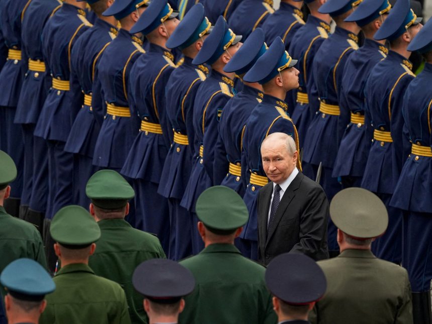 «Hay que irse»: en Rusia muchos hombres se preparan para un nuevo éxodo ante una posible movilización para la guerra
