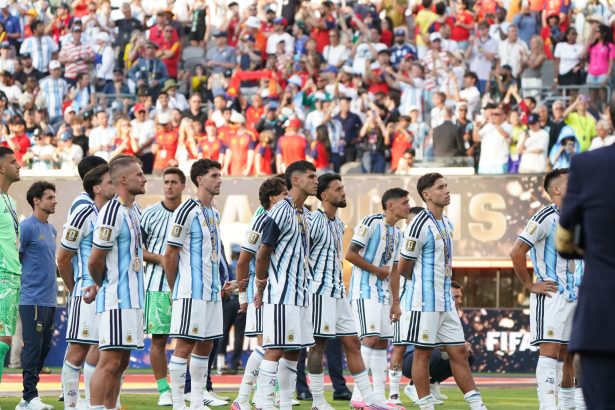 La reacción de la AFA a la histórica sanción de la FIFA: dio detalles del fallo y avisó que apelará los castigos a Paredes y a la Selección