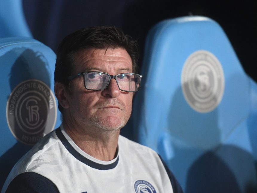 Alfredo Berti, sin filtro sobre el fútbol y la vida: «Hay muchos técnicos modernos que tienen que dirigir con pañales del cagazo»